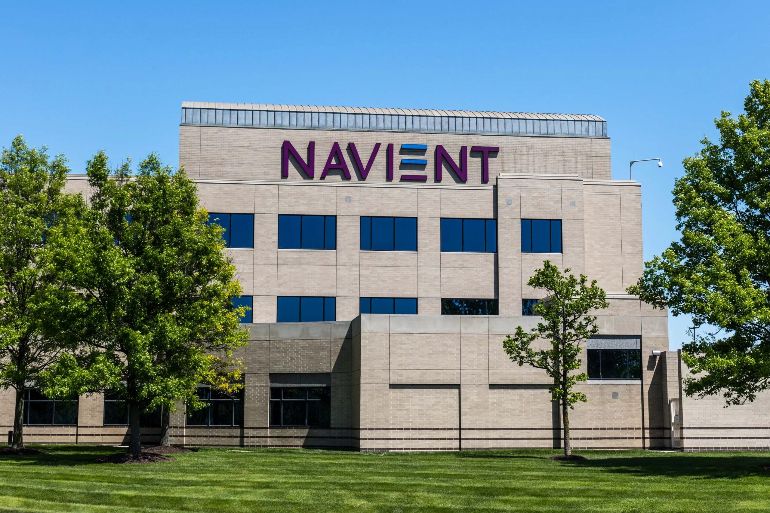 News-Student-Loan-Borrowers-Navient-Settlement-Checks.jpg