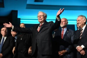 Explainer-Warren-Buffett-People-Over-50.jpg