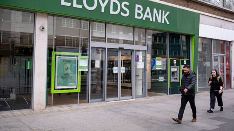 1_lloyds-bank.jpg