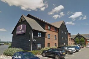0_Premier-Inn-Holes-Bay-Front-of-Hotel.jpg