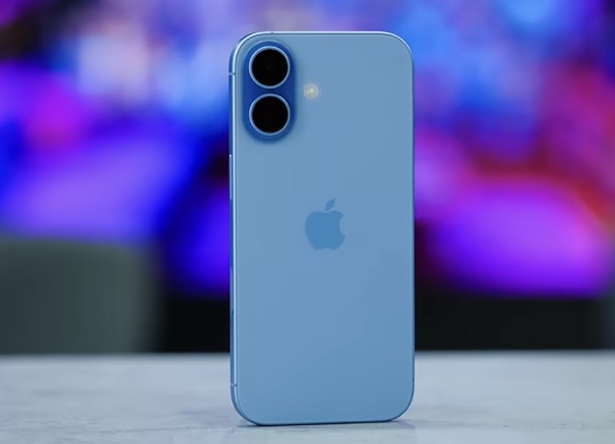 apple-may-delay-standard-iphone-18-2027-pro.jpg